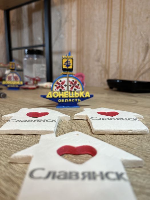 патріотичний маніт ручної роботи , на елку и на холодильник декор