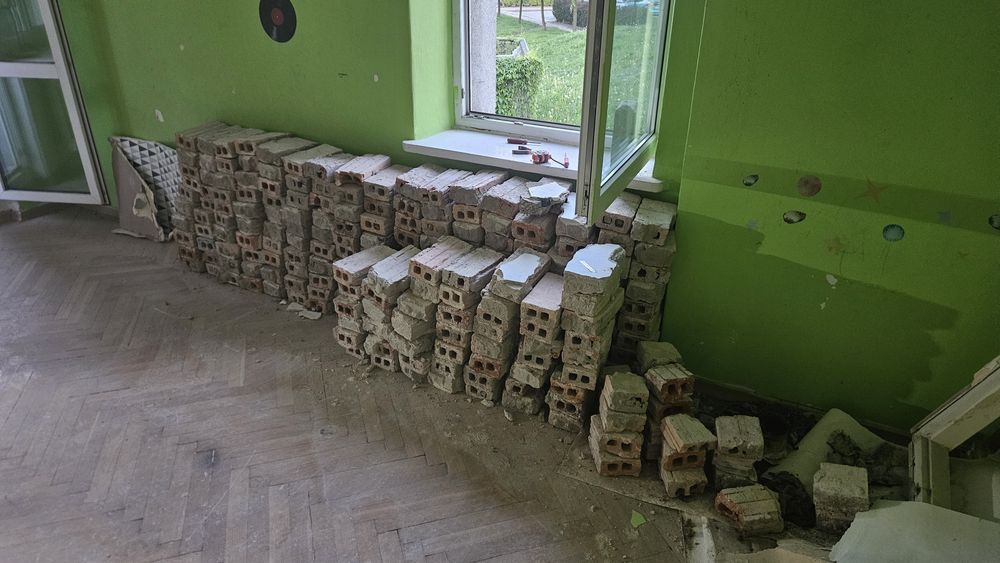 Oddam cegły z rozbiórki  za darmo
