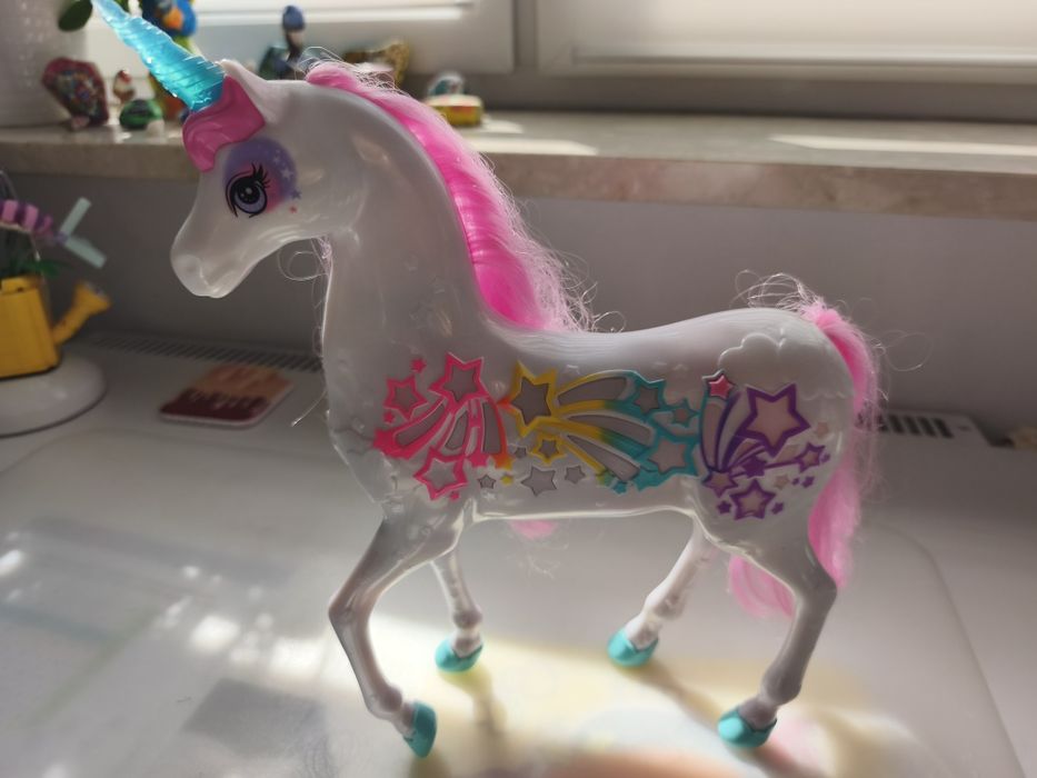 Jednorożec interaktywny Barbie