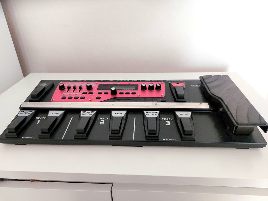 BOSS RC-300 LOOP STATION + ハードケース music-store-boss-rc-300-