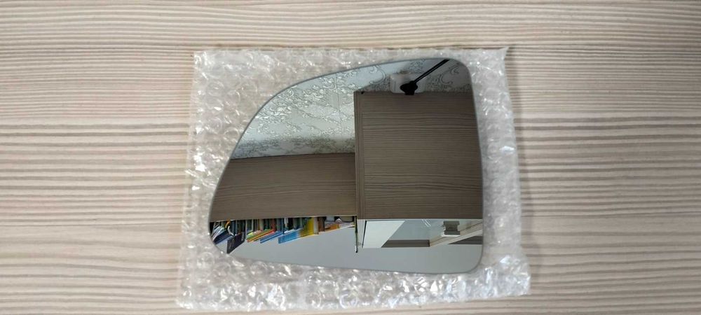 Дзеркало вкладиш ліве праве Tesla Model Y