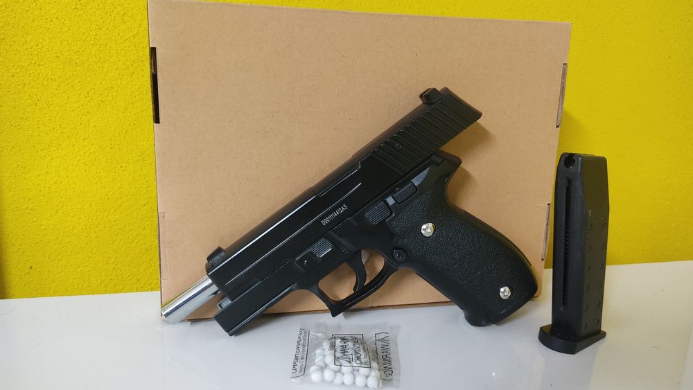 Pistola Airsoft P226 Full Metal (NOVA)