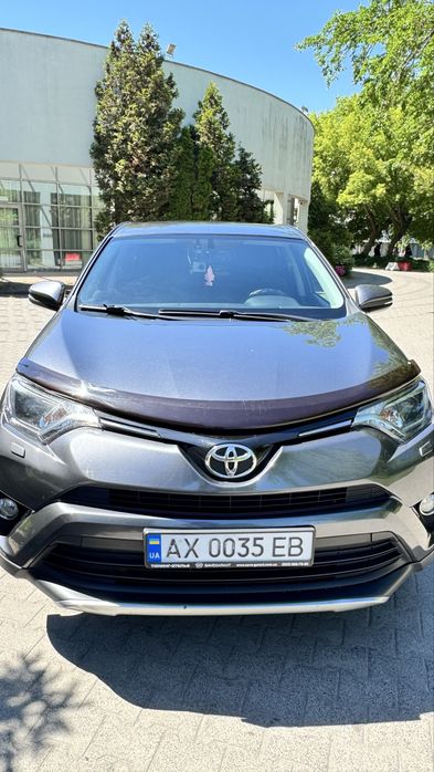 Продам автомобиль Тойота RAV 4
