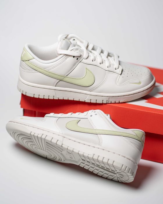 Жіночі кросівки Nike Dunk Low IB3484-001 Light Bone/Light Army кремові