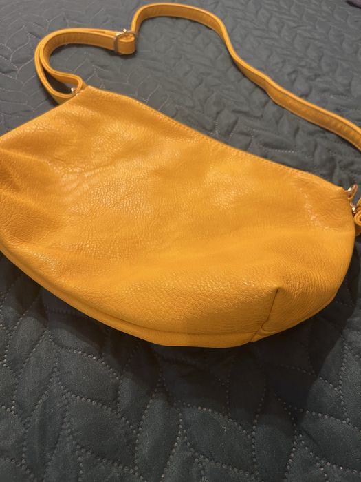 Torebka żółta w bardzo dobrym stanie