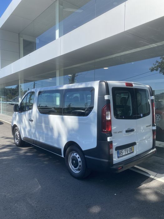 Renault Trafic 1.6 dCi Nacional • 9 Lugares