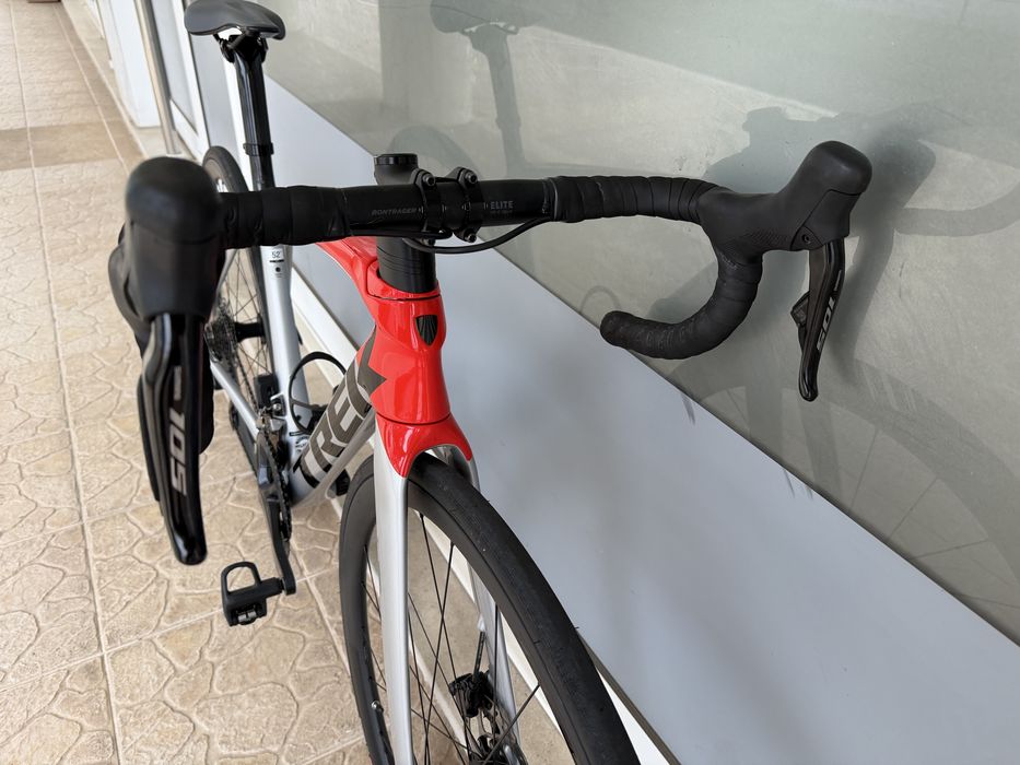 Bicicleta de estrada Trek - Di2 - Rodas carbono