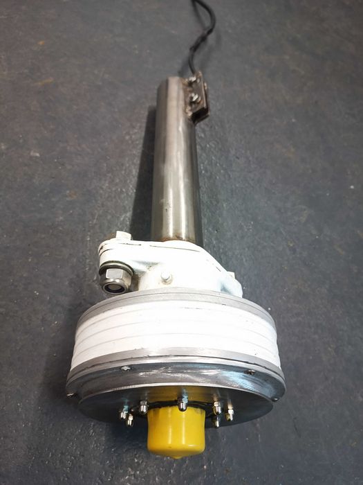 Prądnica elektrownia wiatrowa przygotowana pod montaż