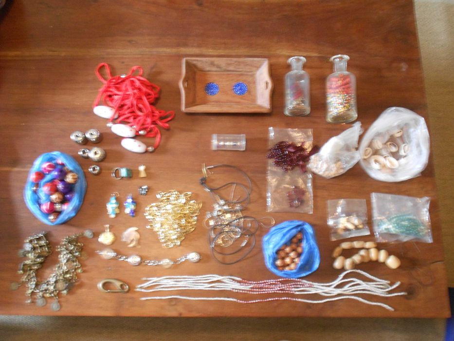 Conjunto de missangas para bijuteria