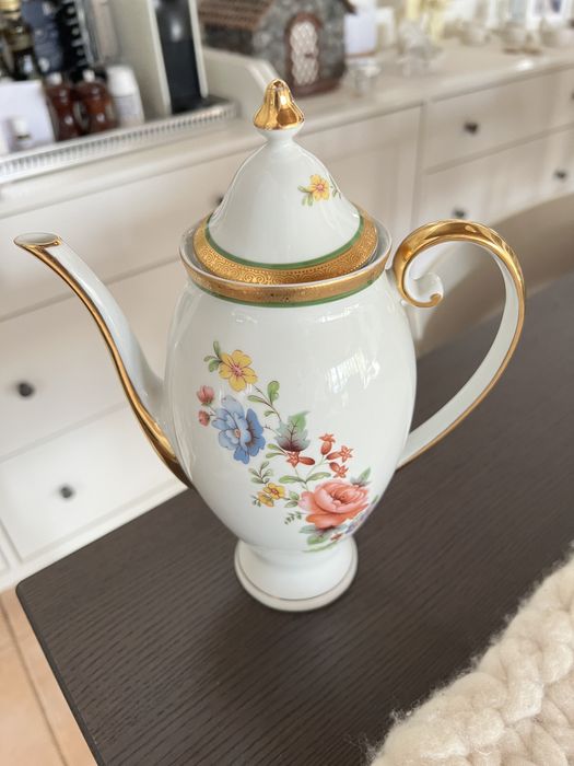 Bule SPAL Porcelana Portugal – floral com dourados