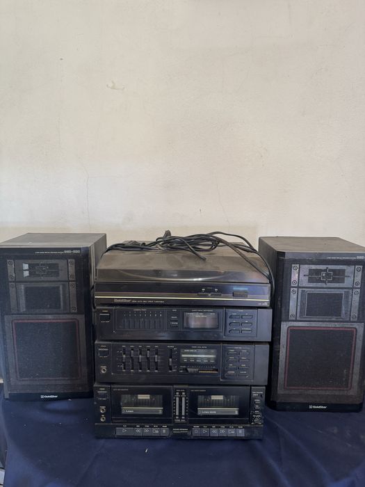 Aparelhagem com gira discos