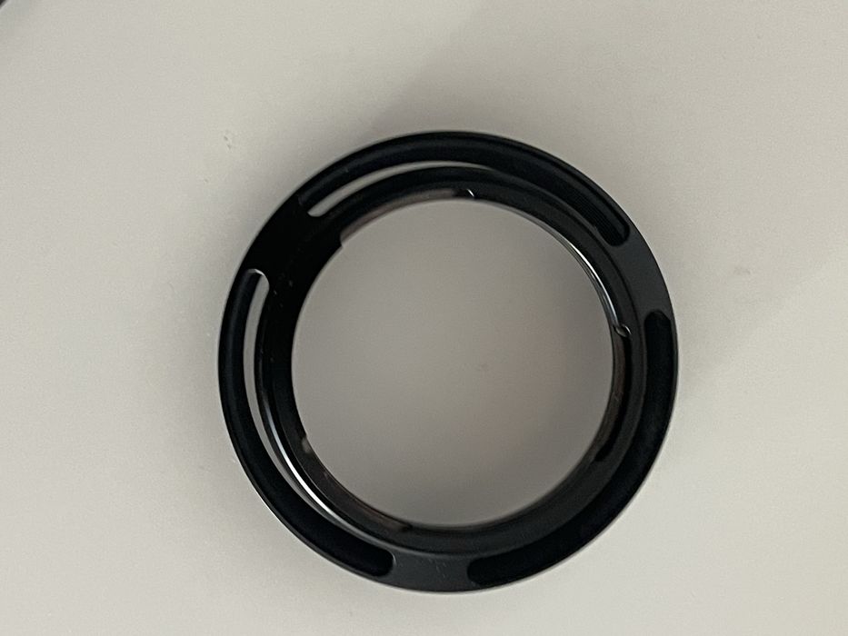 Zeiss Lens hood for C Sonnar f1.5 50mm ZM