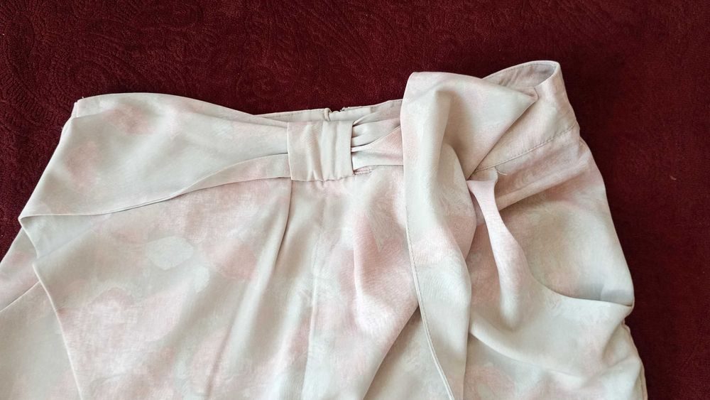 Sprzedam spódnicę mini H&M