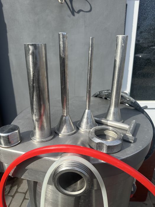 Sprzedam nadziewarke 60 l
