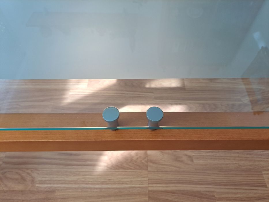 Mesa de centro de vidro