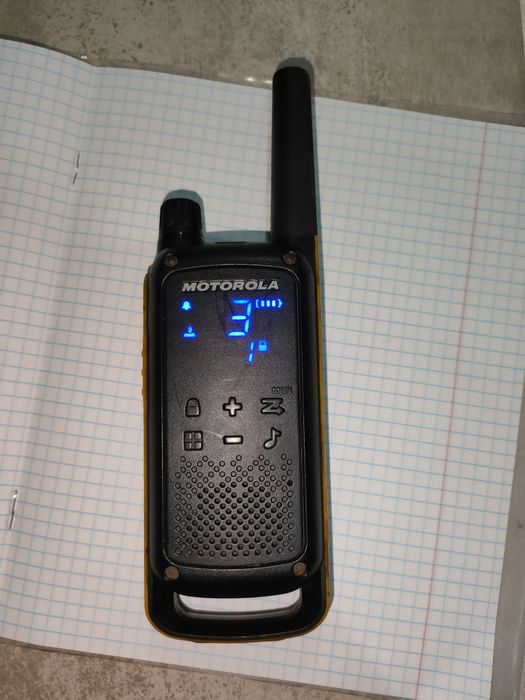 Рація моторола T82 extreme
