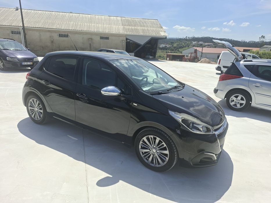 Peugeot 208 style 1.6hdi