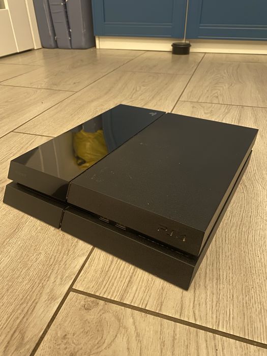 Play Station 4 FAT