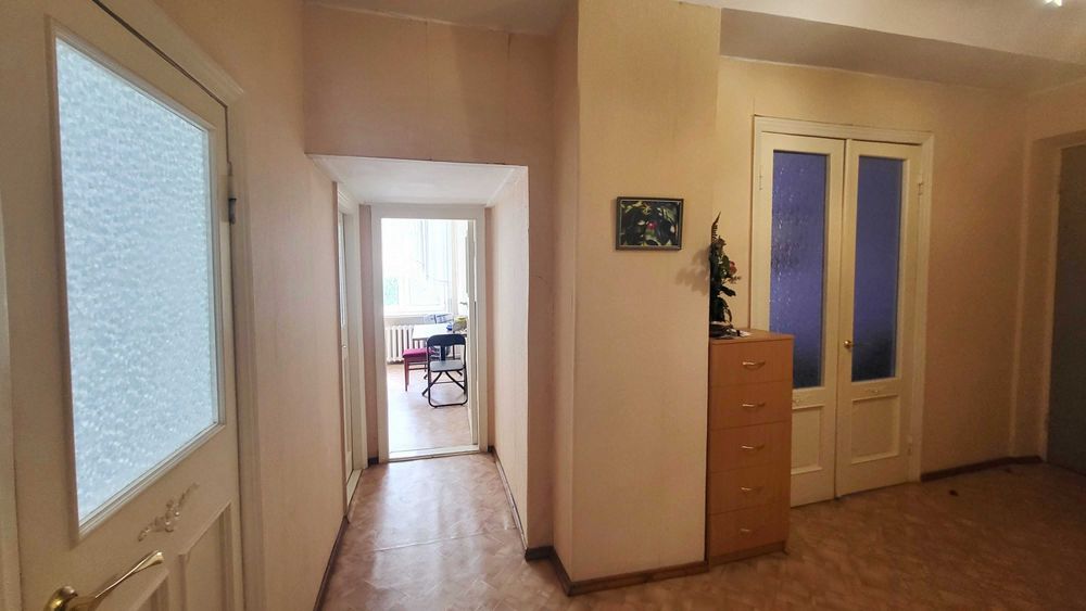 Продаж 2-х к.кв. вул. Валерія Лабоновського буд. 19, 3-й поверх