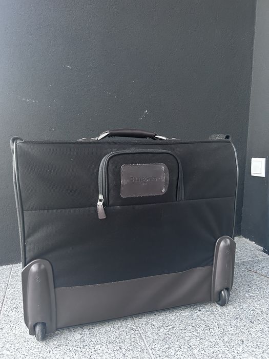 Mala samsonite , nova .