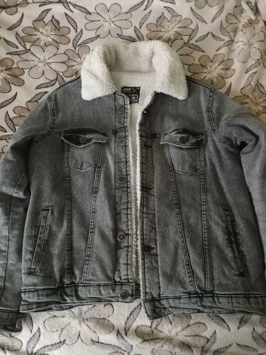 Продам чоловічу зимню куртку