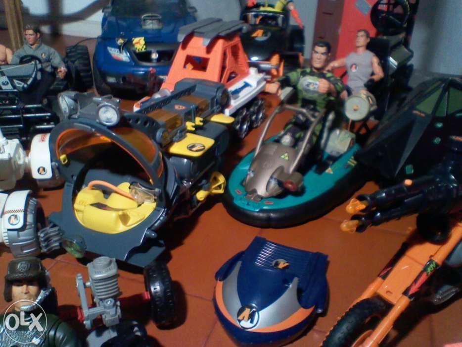 Coleção Barbie e Action Men/Ken (carros, acessórios, etc.)