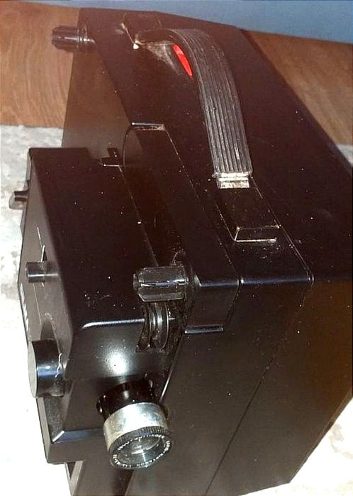 Stary projektor Solina S -221.