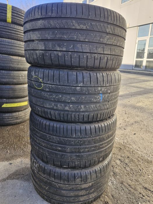 Шина 305 35 R21 пірелі