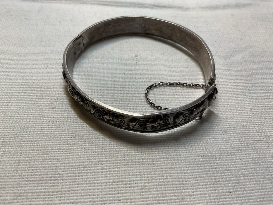 Pulseira antiga em prata com contraste