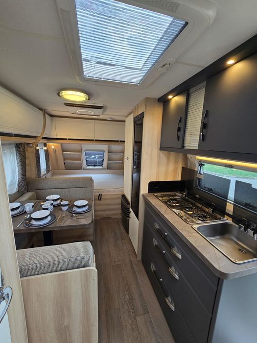 REZERWACJE SEZON 2026 Przyczepa kempingowa wynajem HOBBY DE LUXE490KMF