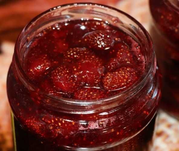 Натуральное варенье малина, клубника, смородина, ежевика и другие