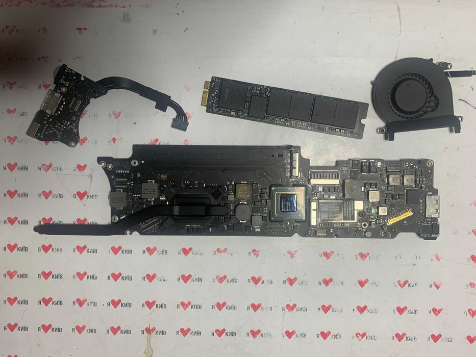 MacBook Air 11 a1370