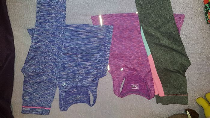 2 Conjuntos Desportivos com novos,8-9 anos Portes incl.