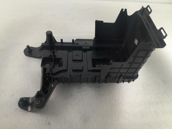 Base / caixa da bateria AUDI A3 Sportback (8PA)