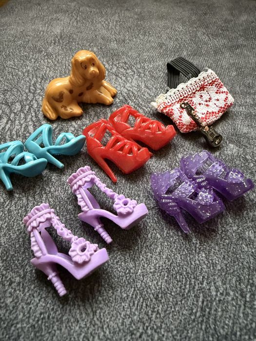 Аксесуари для ляльок барбі