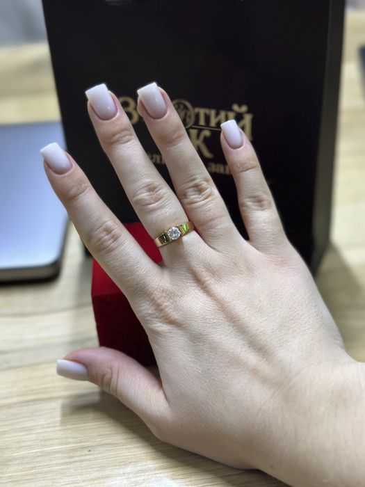 Продам золоту каблучку 16.5