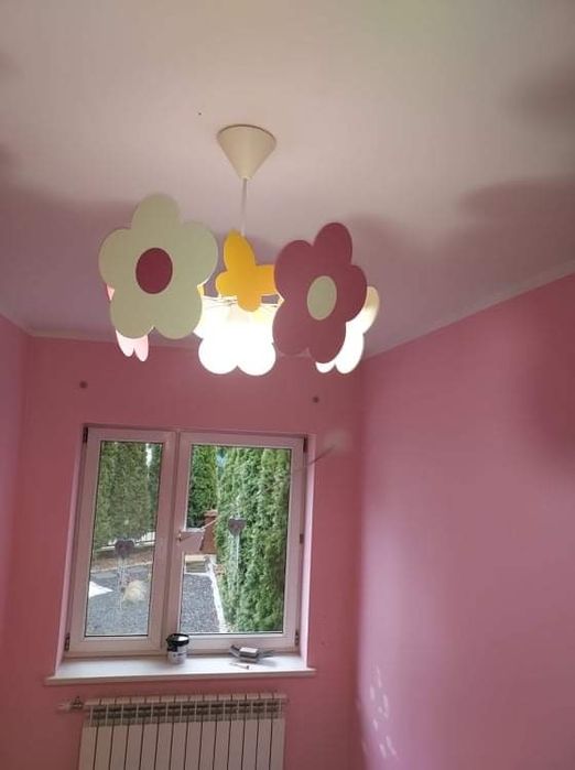 Sprzedam bardzo ładną lampę.