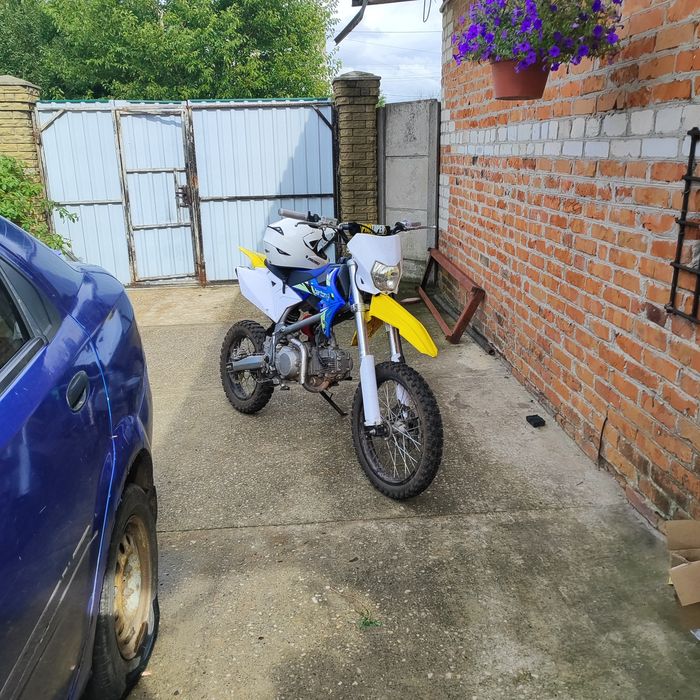 Продам питбайк Бартон СРОЧНО так как выезжаю за границу