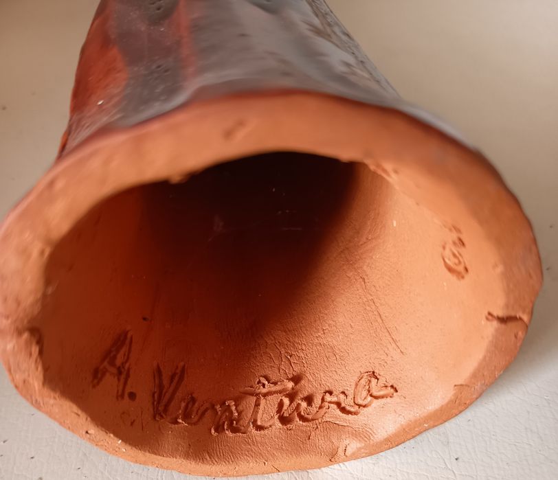 Boneco de barro feito a mão