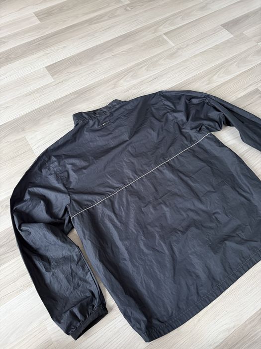 Nike running wind stopper jacket