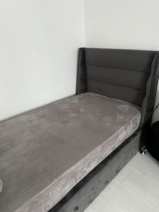 Продається односпальне ліжко