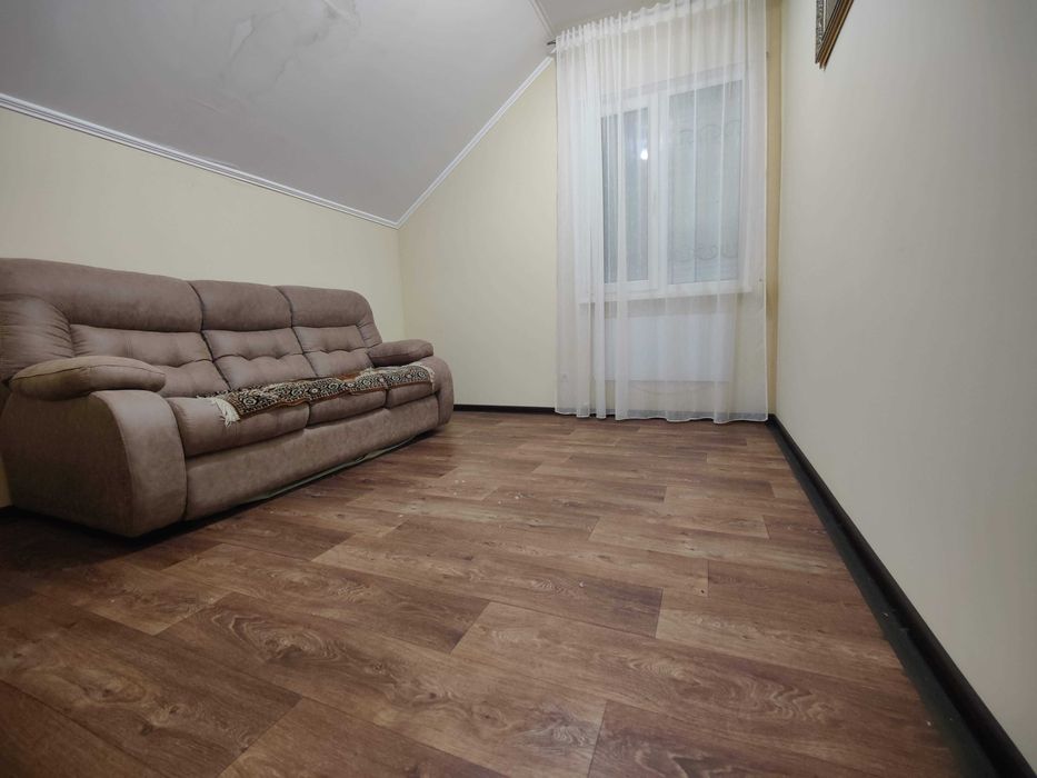 Продаж сучасного заміського будинку з виходом до річки Вільшанка!