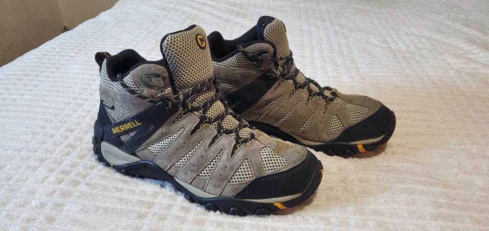 Трекінгові черевики, кросівки Merrell Accentor Mid Waterproof