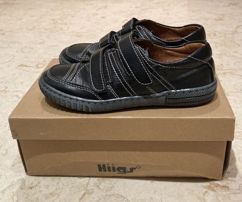 Sapatos criança NOVOS Tamanho: 33