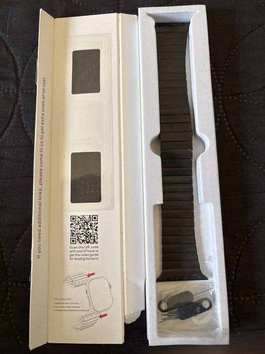 Metalowy pasek do zegarka Apple Watch czarny.