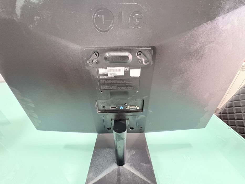 Monitor LG 19-22 LED HDMI VGA [17]