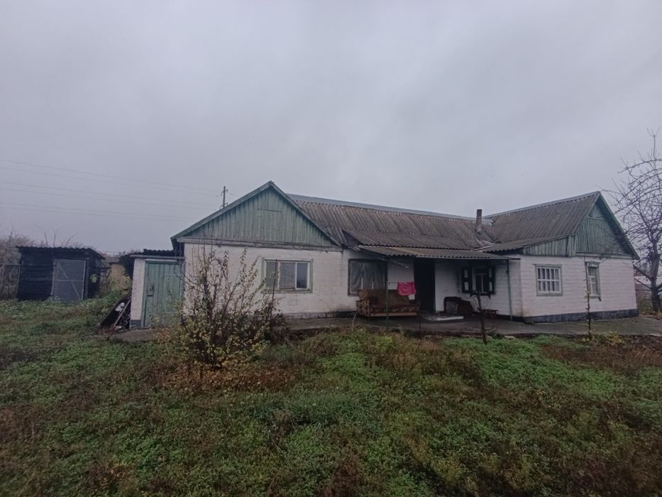Продам будинок із газовим та пічним опаленням в Аулах!