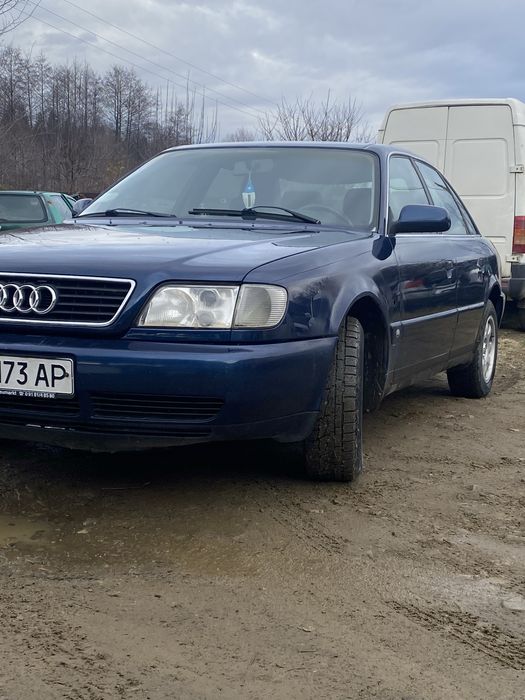 Ауді А6 С4.