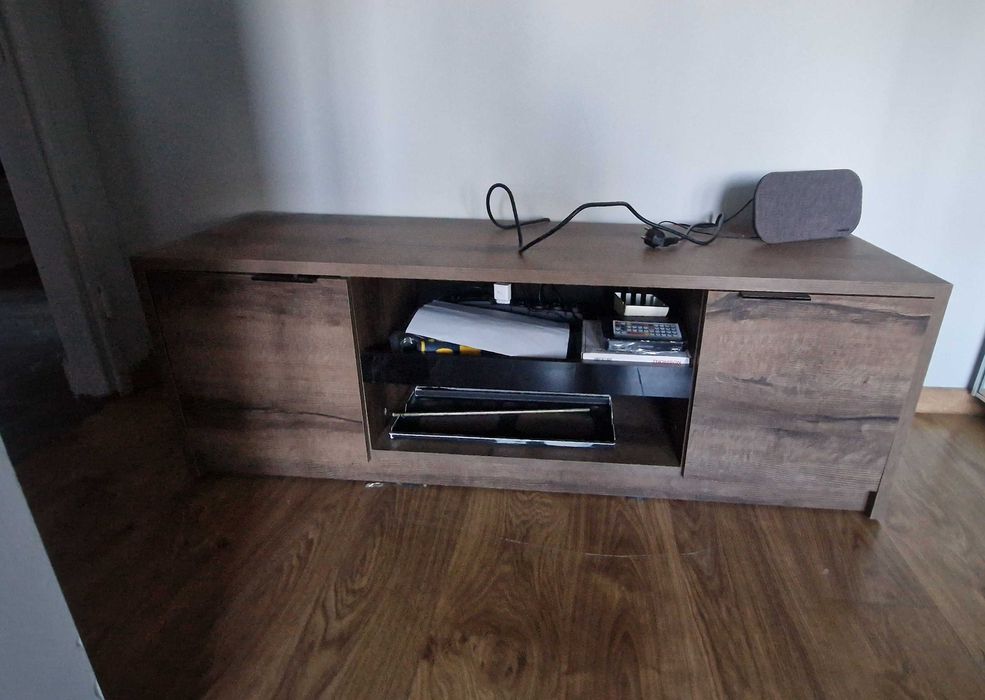 Szafka pod telewizor