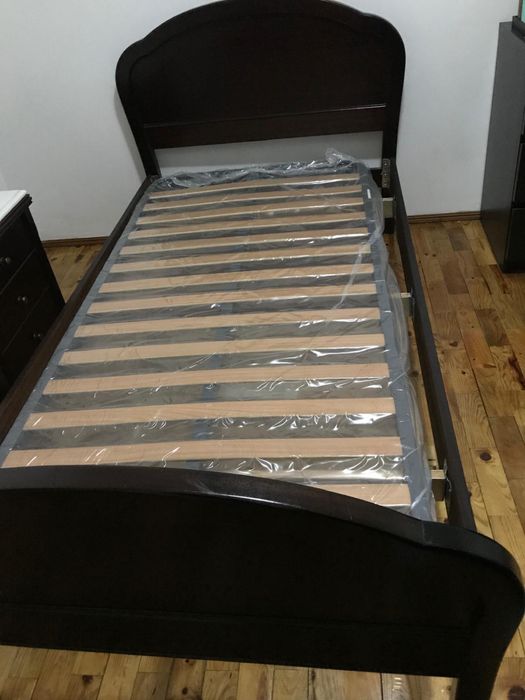 Cama individual ótimo estado